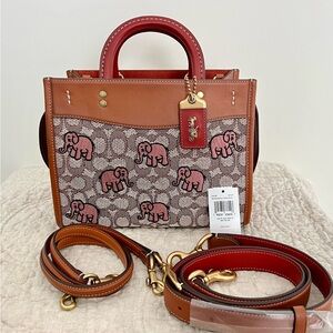 Coach Signature Elephants Rogue 25